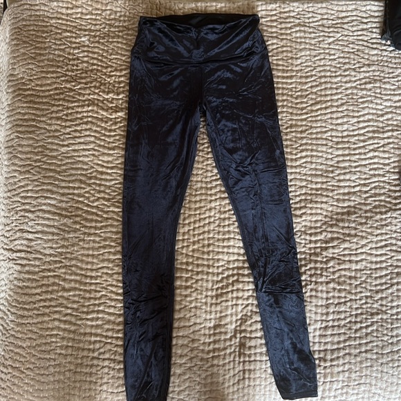 Alo Yoga Velvet leggings - Picture 2 of 4